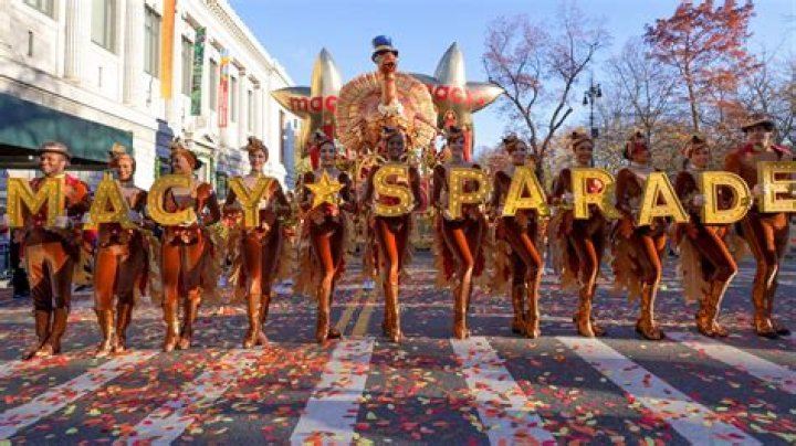 What time does the MLK parade start in Savannah Ga?