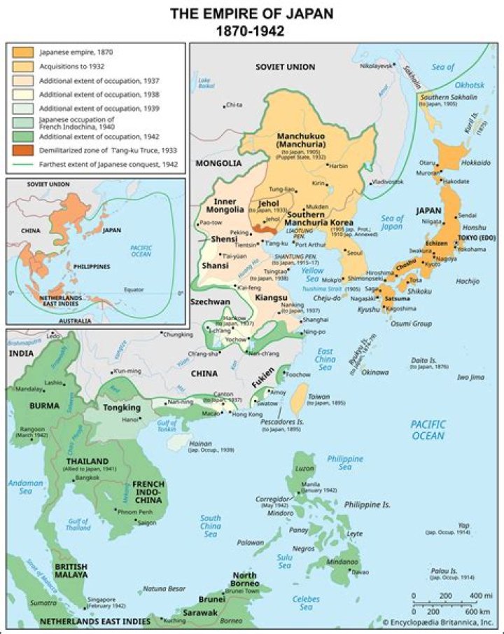 When did Japan start invading the Philippines?