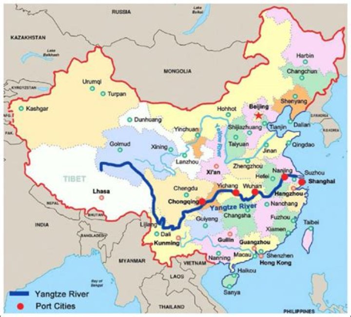Where does the Yangtze River begin?