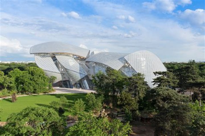 Where is the Louis Vuitton Foundation?