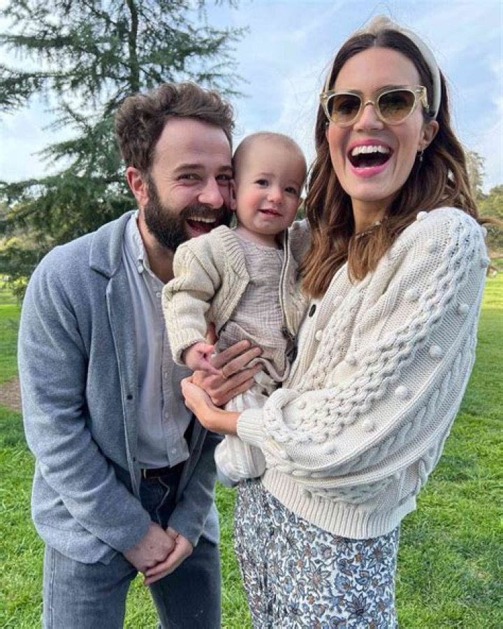 Who is Mandy Moore husband?