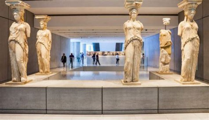 Why is the Acropolis museum famous?