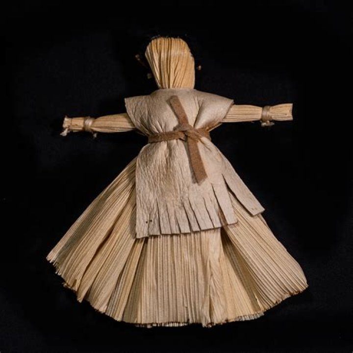 Why the cornhusk doll has no face?